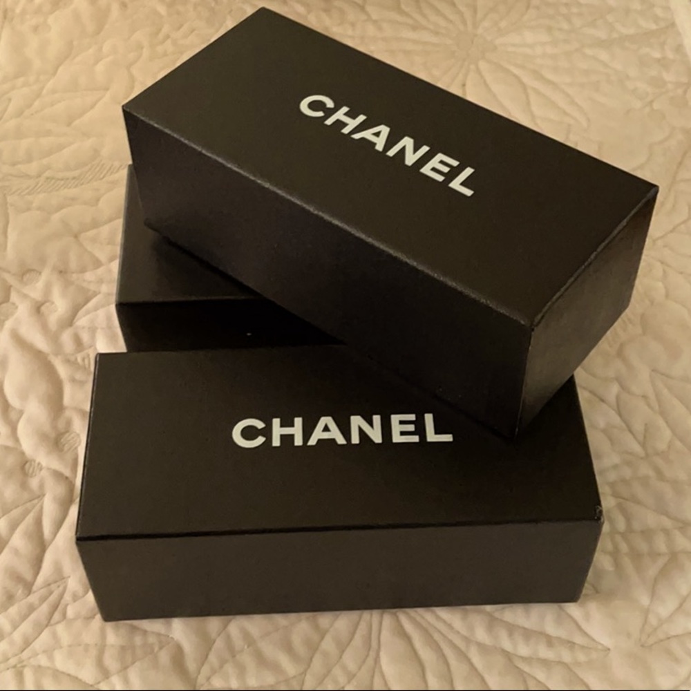 Chanel Sunglasses 🕶 Box